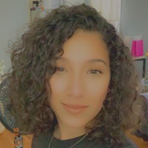 Meet your Posher, Angelica